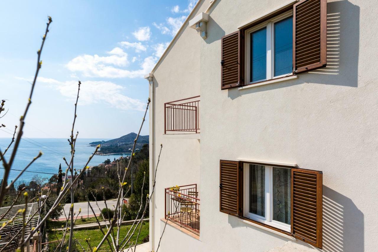 Villa Pergola-Apartment Toni Mlini Exteriér fotografie
