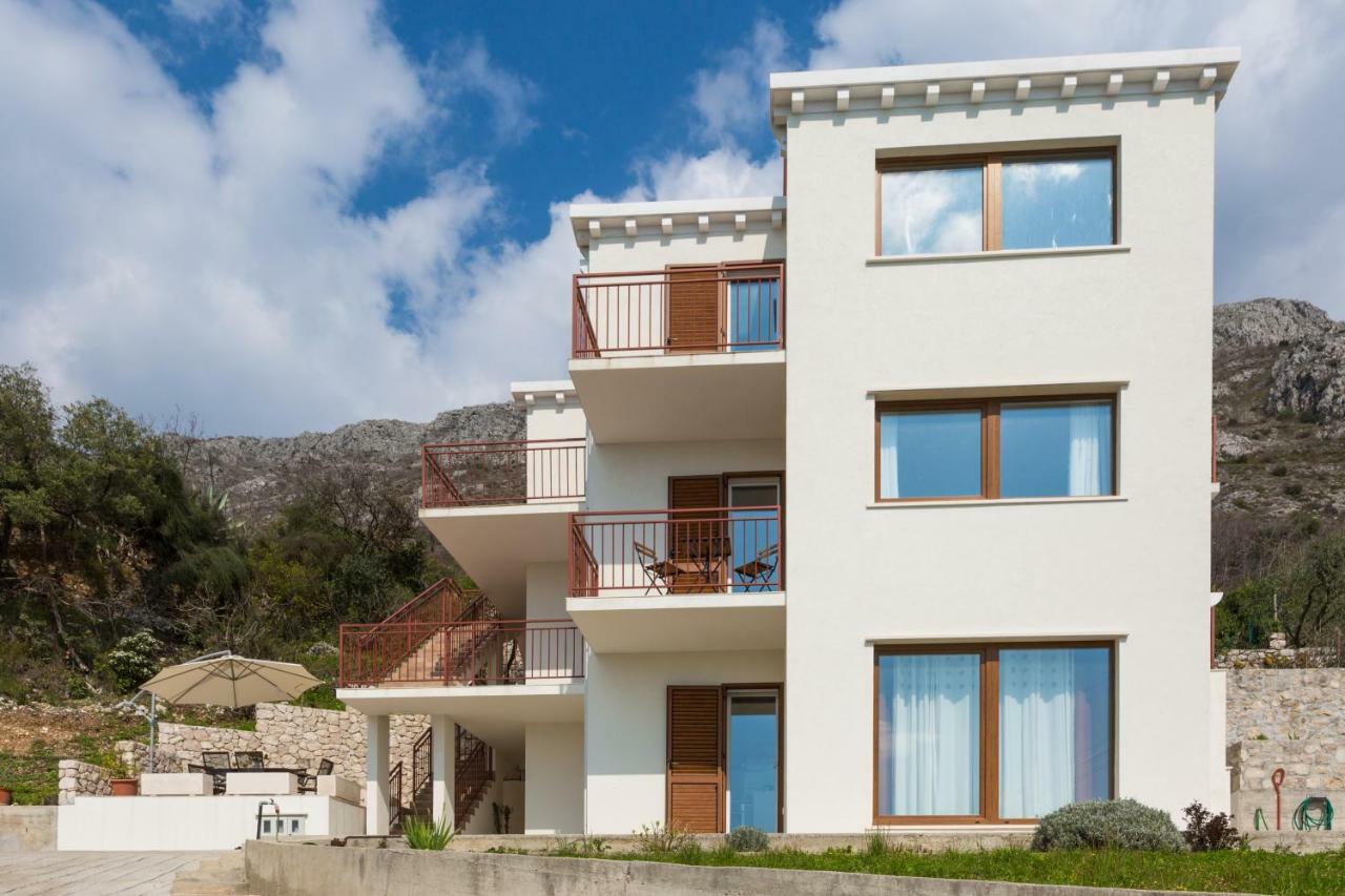 Villa Pergola-Apartment Toni Mlini Exteriér fotografie